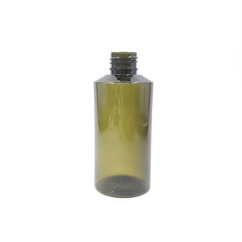 100 ml kirkasta pulloa